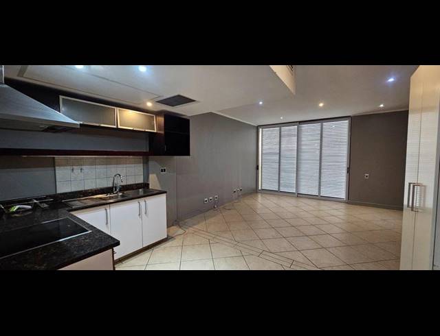 2 BEDROOM APARTMENT FOR SALE IN UMHLANGA RIDGE